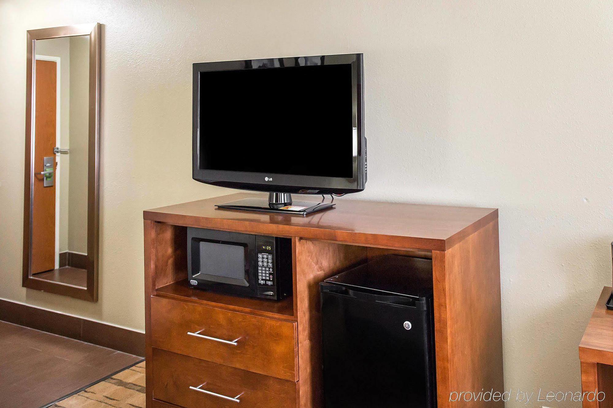 Comfort & - Iowa Near Iowa River Landing Hotel 3*